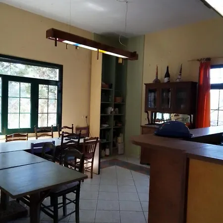 Nea Sermili Family Ensuite