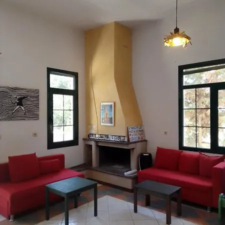 Nea Sermili Family Ensuite *